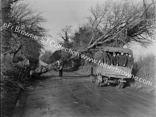 LORRY FULL OF SOLDIERS